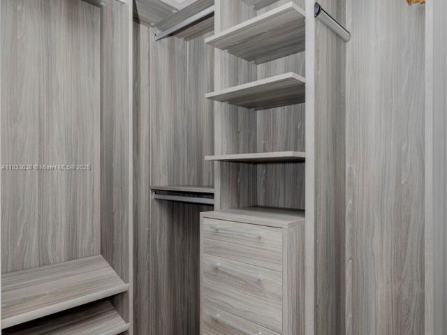 Apartment for sale  Unit #2210 - photo 6258056