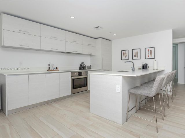 Apartment for sale  Unit #2210 - photo 6258065