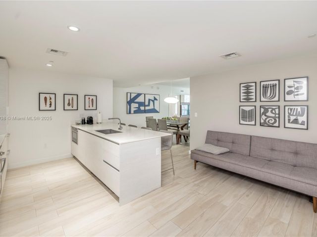 Apartment for sale  Unit #2210 - photo 6258073