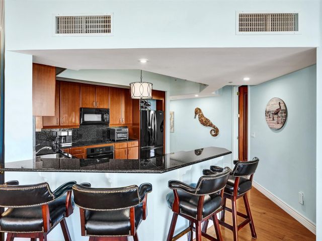 Apartment for sale  Unit #2705 - photo 6264780