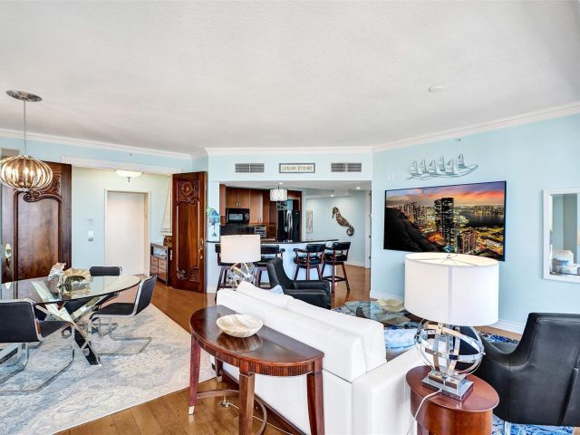 Apartment for sale  Unit #2705 - photo 6264781