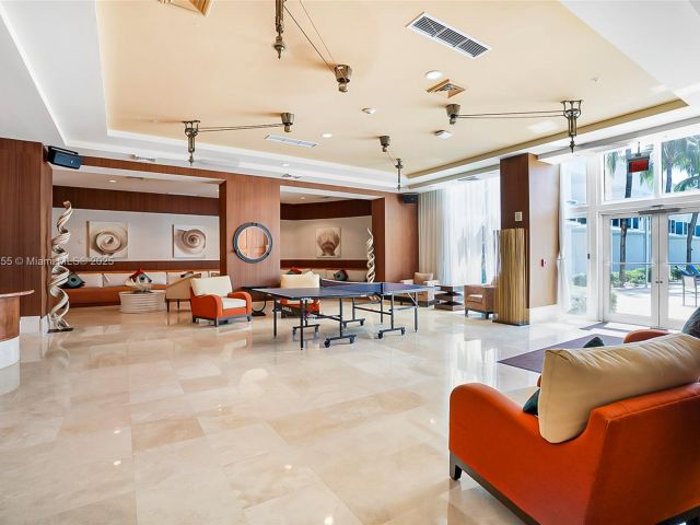 Apartment for sale  Unit #901 - photo 6256299