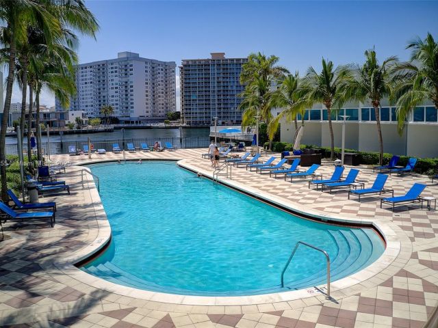 Apartment for sale  Unit #901 - photo 6256302