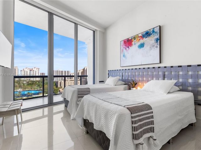 Apartment for sale  Unit #LPH02 - photo 6256956