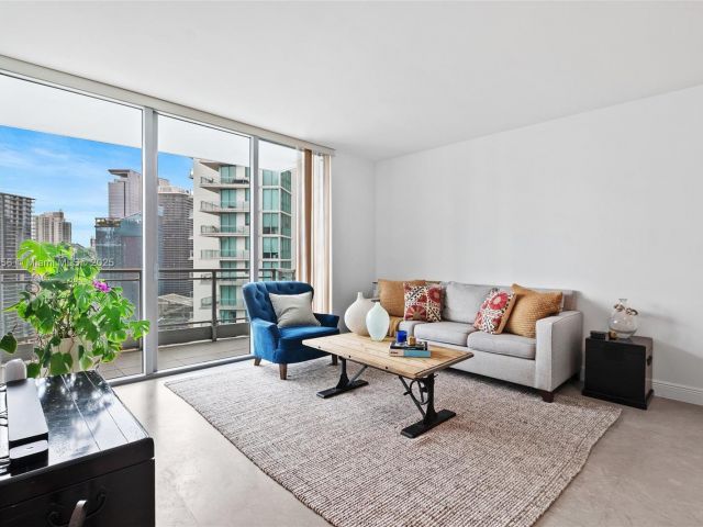 Apartment for sale  Unit #3810 - photo 6261333