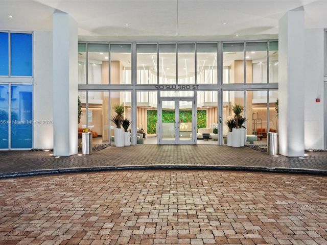 Apartment for sale  Unit #3810 - photo 6261336