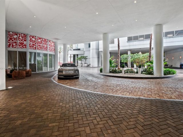 Apartment for sale  Unit #3810 - photo 6261337