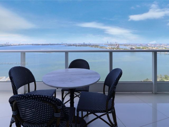 Apartment for sale  Unit #2801 - photo 6271304