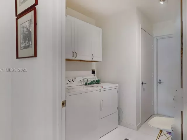 2-bedroom condo for sale in Miami - 2020 N Bayshore Dr 2801 - MondialRealty