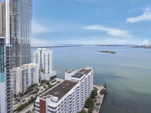 2-bedroom condo for sale in Miami - 2020 N Bayshore Dr 2801 - MondialRealty