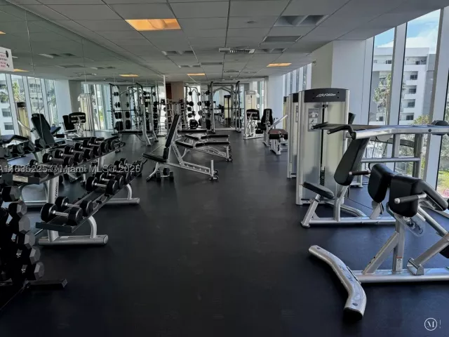 2-bedroom condo for sale in Miami - 2020 N Bayshore Dr 2801 - MondialRealty