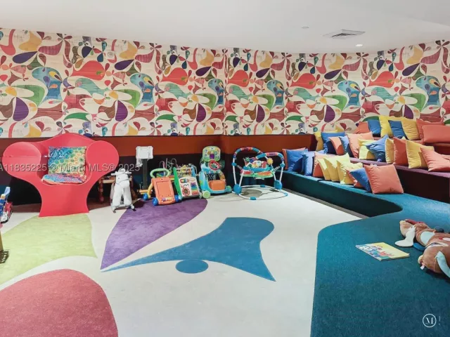 2-bedroom condo for sale in Miami - 2020 N Bayshore Dr 2801 - MondialRealty