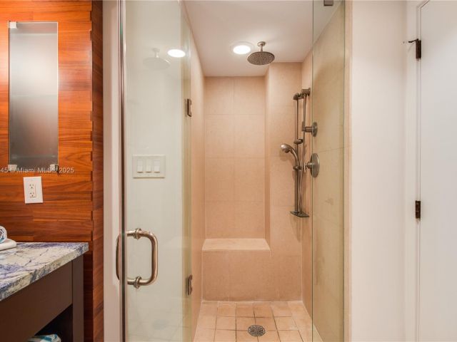 Apartment for sale  Unit #1415 - photo 6256834