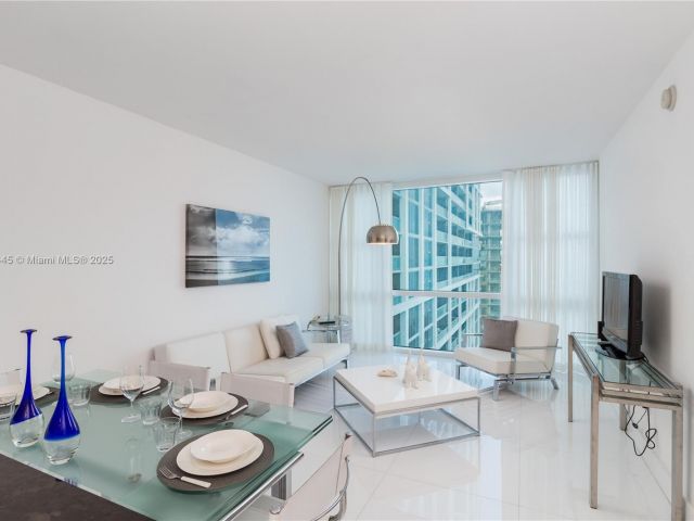 Apartment for sale  Unit #1415 - photo 6256842