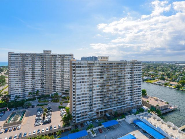 Apartment for sale  Unit #10D - photo 6256249