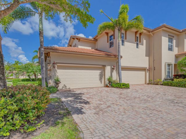 Home for sale at 10321 Orchid Reserve Drive - photo 6592170