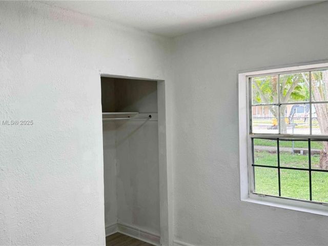 Home for sale at 16221 E Bunche Park Dr - photo 6256279