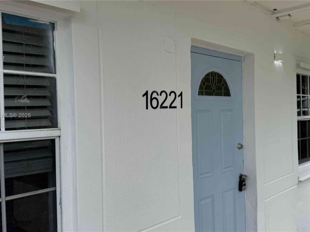 Home for sale at 16221 E Bunche Park Dr - photo 6256284