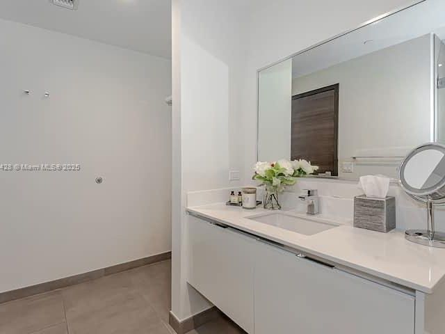Apartment for sale  Unit #N401 - photo 6256435
