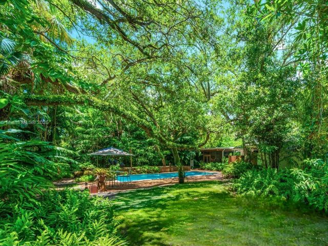 Home for sale at 3540 N Moorings Way - photo 6256552