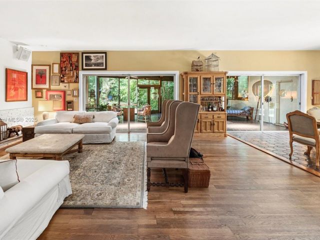 Home for sale at 3540 N Moorings Way - photo 6256559