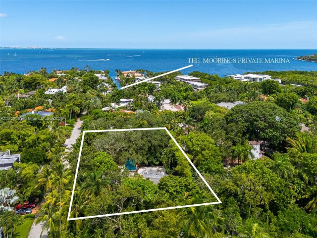 Home for sale at 3540 N Moorings Way - photo 6256563