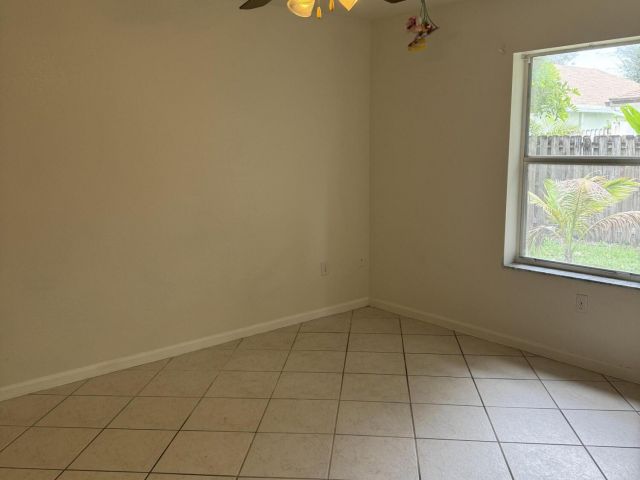 Home for rent at 1364 Climbing Rose Lane - photo 6285524