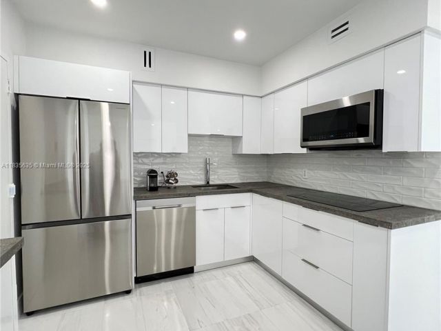 Apartment for sale  Unit #16B - photo 6257149