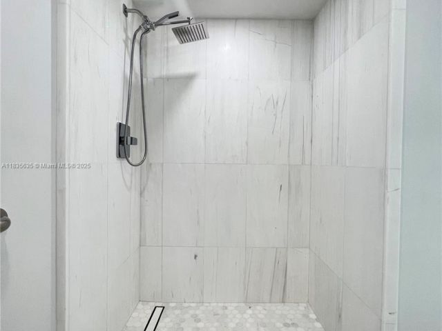 Apartment for sale  Unit #16B - photo 6257154