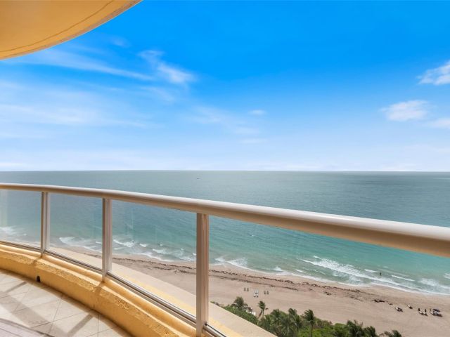 Apartment for sale  Unit #20D - photo 6262412