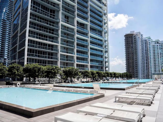 Apartment for sale  Unit #3606 - photo 6257895