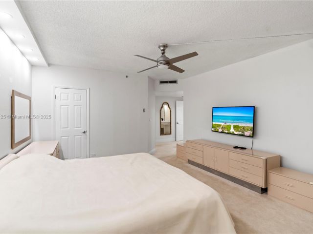 Apartment for sale  Unit #407 - photo 6257055