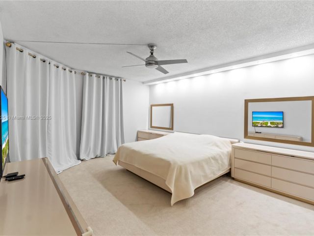 Apartment for sale  Unit #407 - photo 6257056