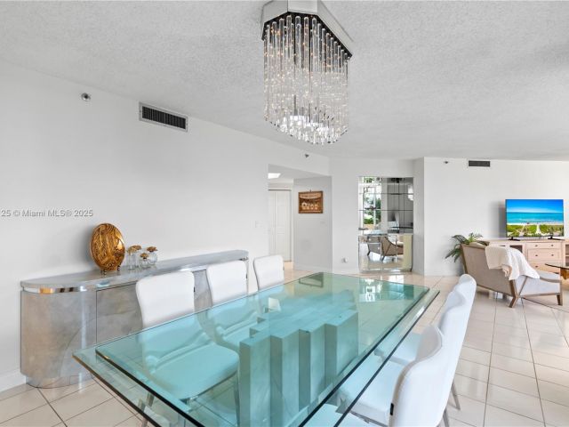 Apartment for sale  Unit #407 - photo 6257057