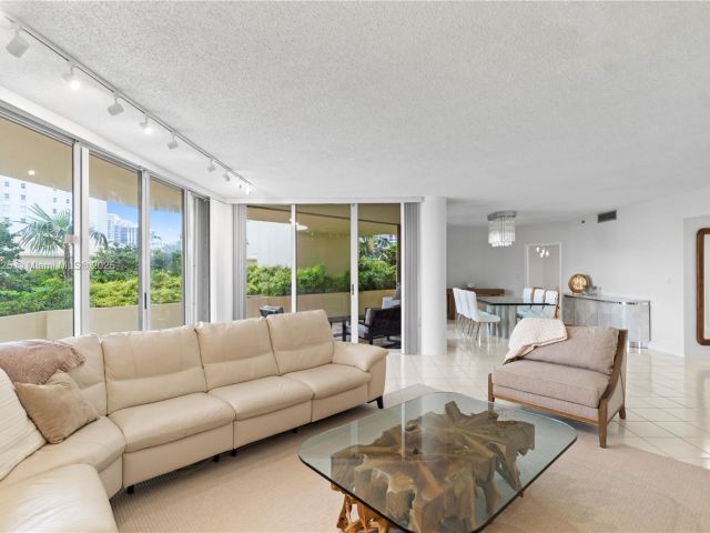 Apartment for sale  Unit #407 - photo 6257065