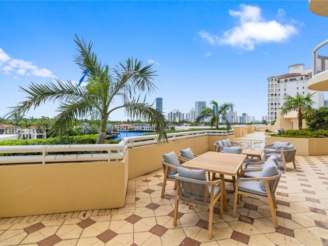 Apartment for sale  Unit #407 - photo 6257068