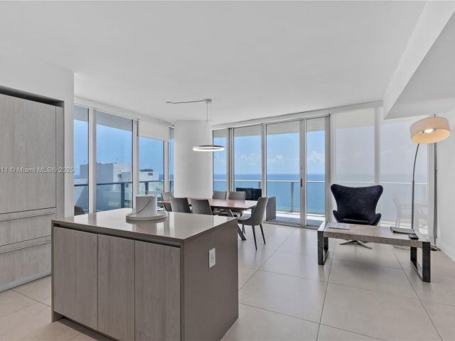 Apartment for sale  Unit #2302 - photo 6258144