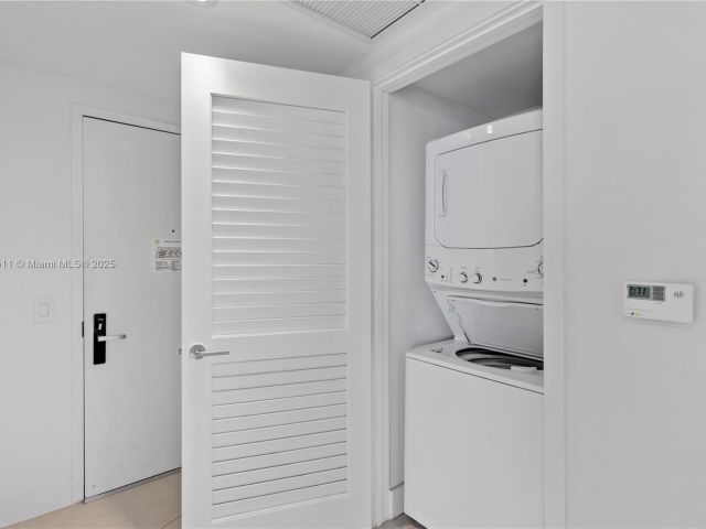 Apartment for sale  Unit #2302 - photo 6258145