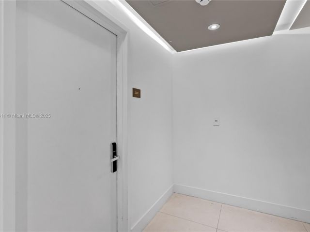Apartment for sale  Unit #2302 - photo 6258147