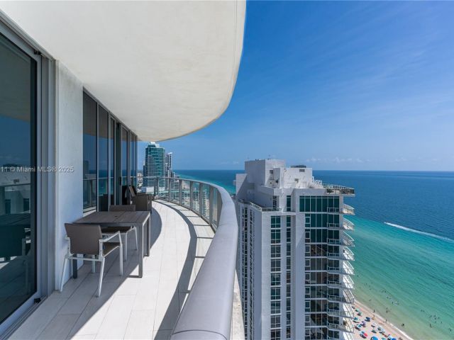 Apartment for sale  Unit #2302 - photo 6258153