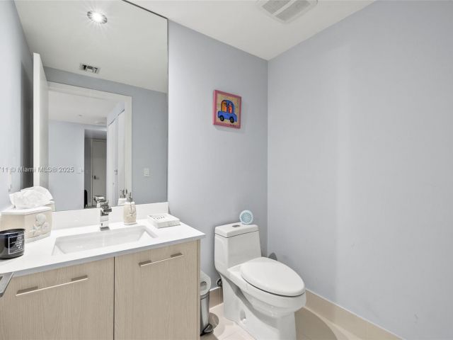 Apartment for rent  Unit #2309 - photo 6257481