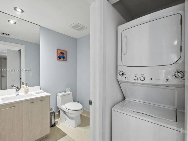 Apartment for rent  Unit #2309 - photo 6257483