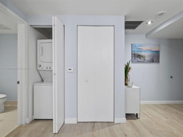 Apartment for rent  Unit #2309 - photo 6257484