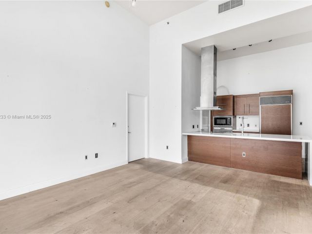 Apartment for sale  Unit #1511 - photo 6257862