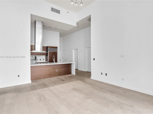 Apartment for sale  Unit #1511 - photo 6257863