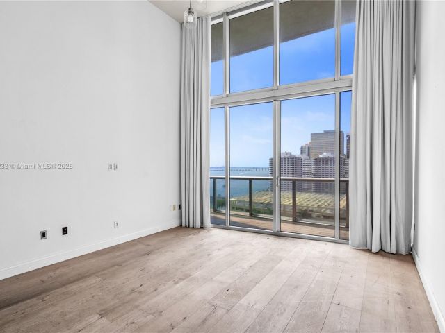 Apartment for sale  Unit #1511 - photo 6257864