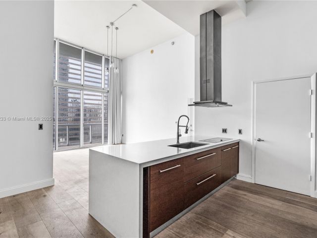 Apartment for sale  Unit #1511 - photo 6257866