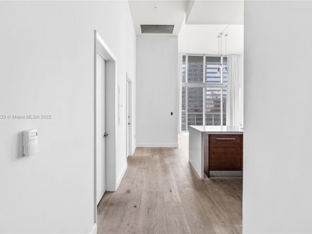 Apartment for sale  Unit #1511 - photo 6257867