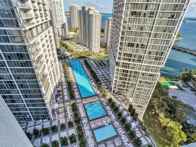 Apartment for sale  Unit #1511 - photo 6257872