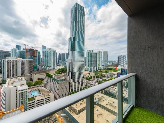 Apartment for rent  Unit #2205 - photo 6258248